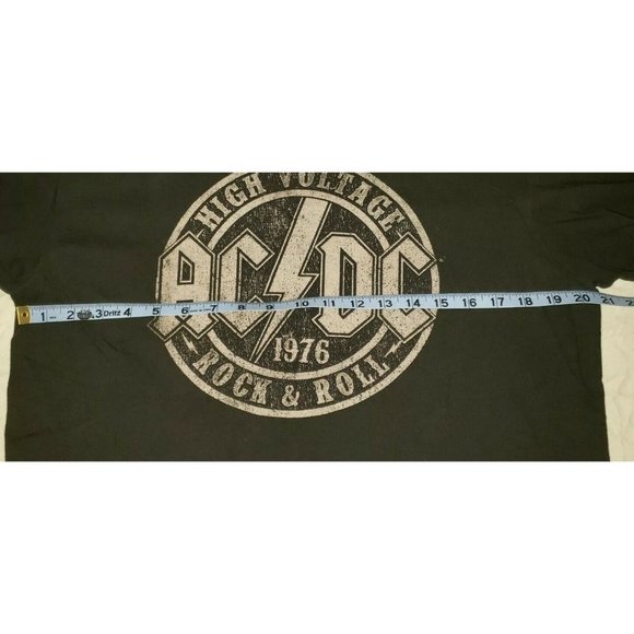 AC/DC High Voltage 1976 Rock And Roll Music Band Men's T-Shirt Size L UB1 - Picture 6 of 9